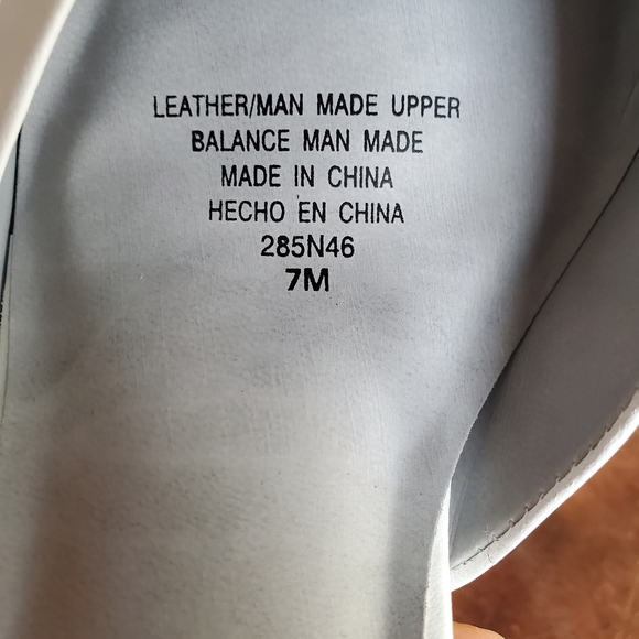 Size 7 Naturalizer White Slingback Heels - Picture 6 of 7